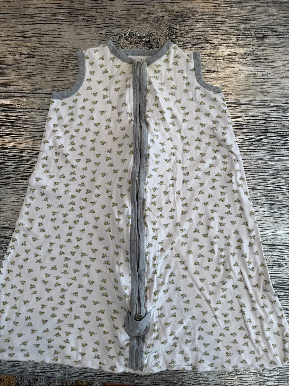 Berts bees, 100% organic cotton wearable blanket in the style beekeeper